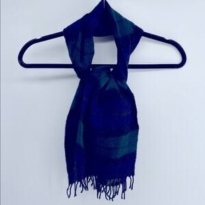 Vintage 100% lambs wool tartan plaid Made in Uruguay winter cold weather scarf